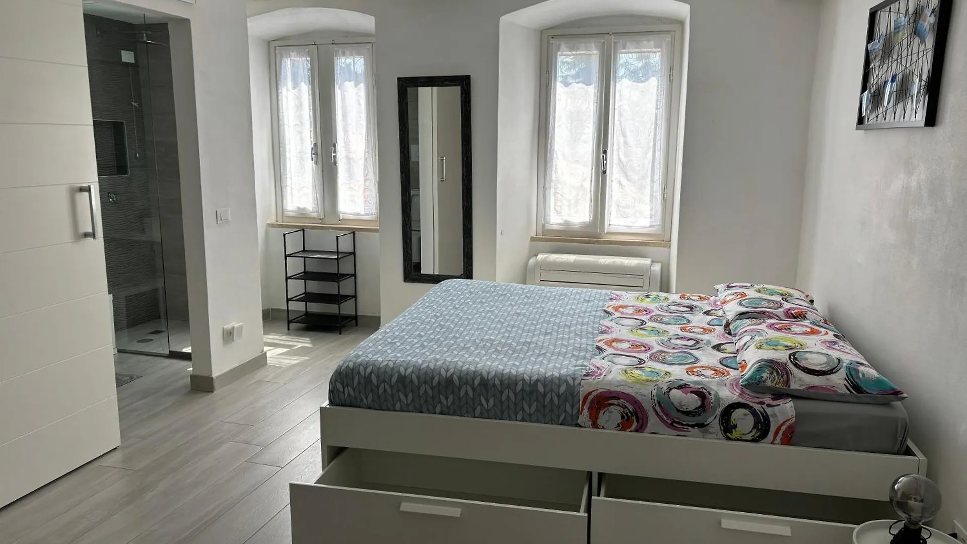 Apartment Chez Ary: Sulla Strada Del Lago Clusane